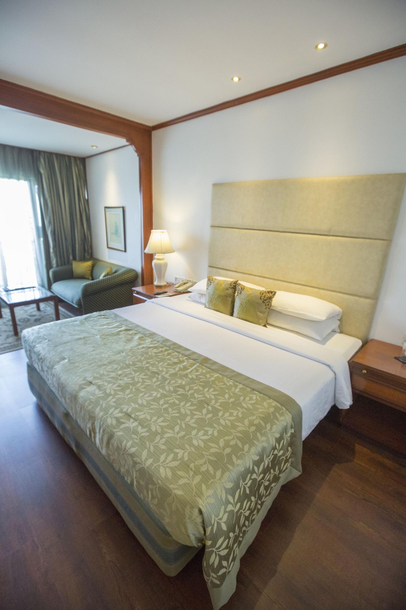Taj Banjara Hotel Hyderabad Ngoại thất bức ảnh A room at the Taj Bengal