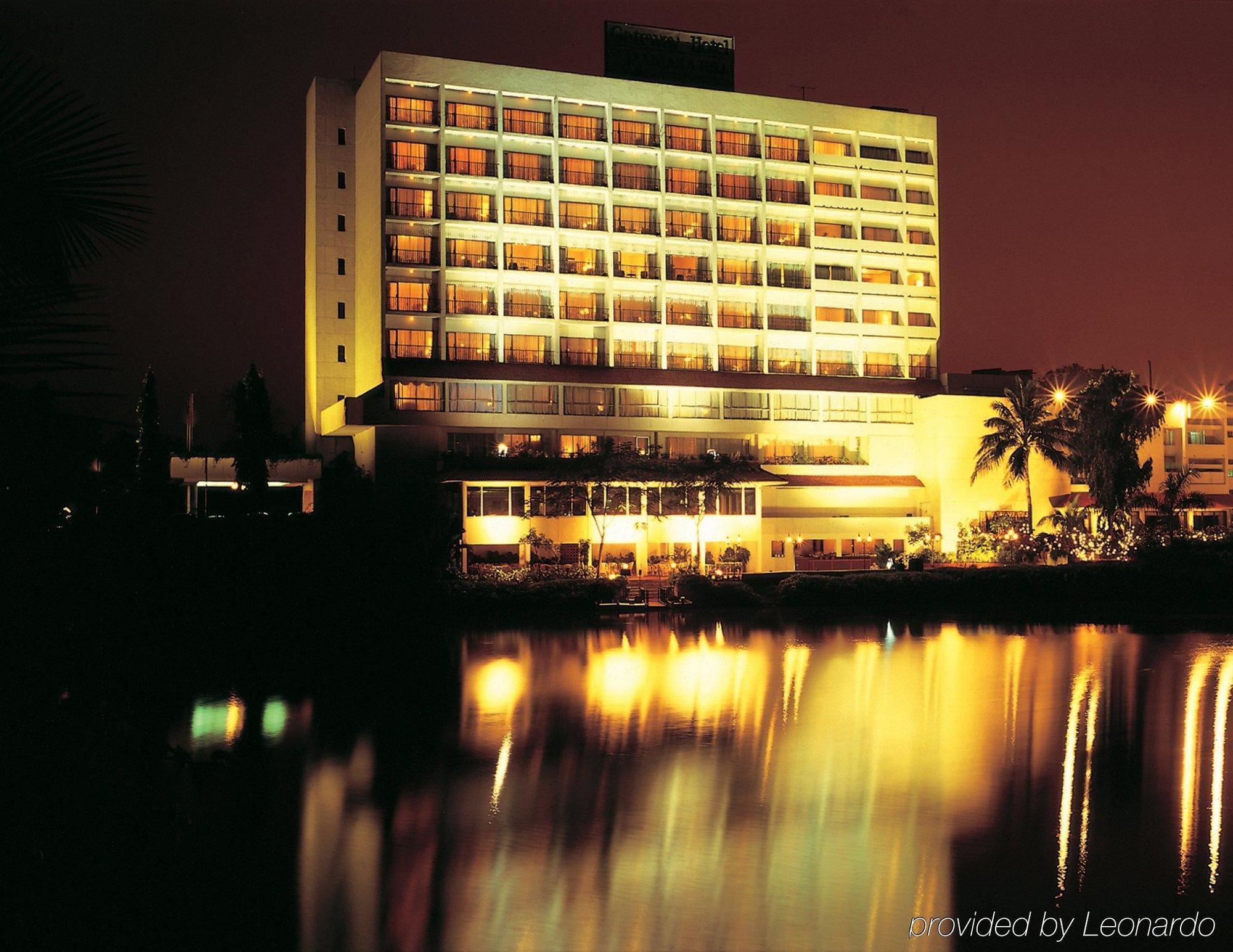 Taj Banjara Hotel Hyderabad Ngoại thất bức ảnh The Royal
