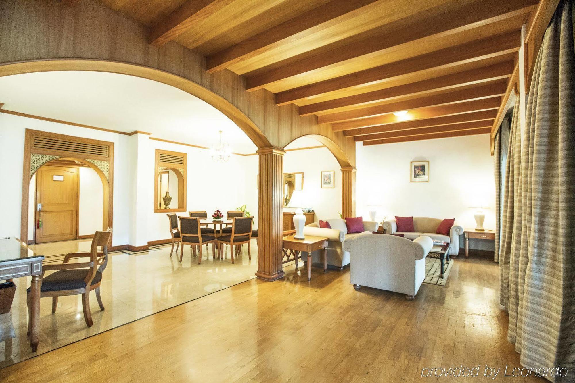 Taj Banjara Hotel Hyderabad Ngoại thất bức ảnh A suite at the Oberoi, Mumbai