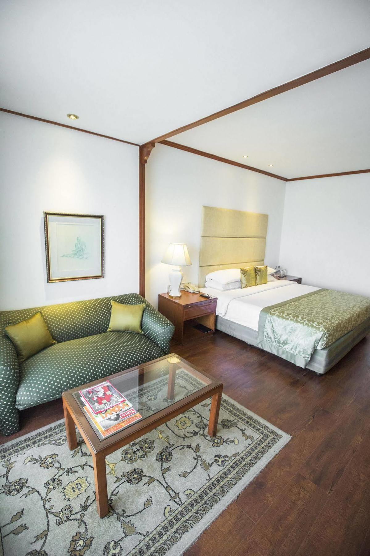 Taj Banjara Hotel Hyderabad Ngoại thất bức ảnh A room at the Taj Bengal